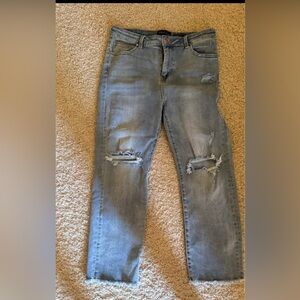 Cute high waisted, Kendall and Kylie jeans size 12 with stretch